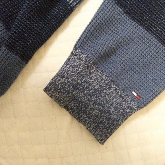 Tommy Hilfiger ( Indigo Yarns ) sweater - Picture 4 of 5